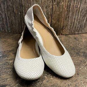 Vionic | Jewel | Alexa |White |Lizard Embossed | Leather| Ballet Flats |Size 7.5